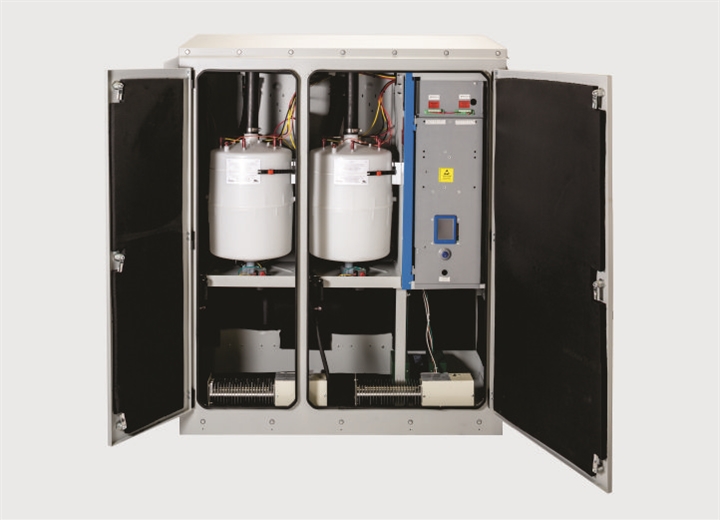 Outdoor humidifier with freeze protection